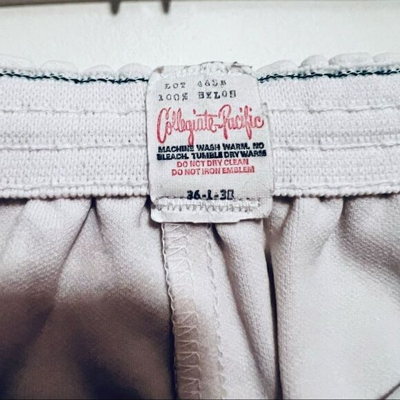 Vintage 1970s Retro Collegiate Pacific White and Red Shorts Women’s Small - Picture 4 of 4